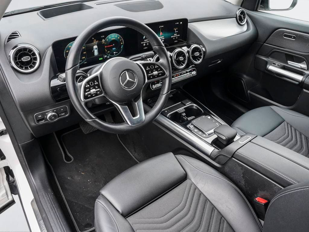 Mercedes-Benz GLA 250 2023