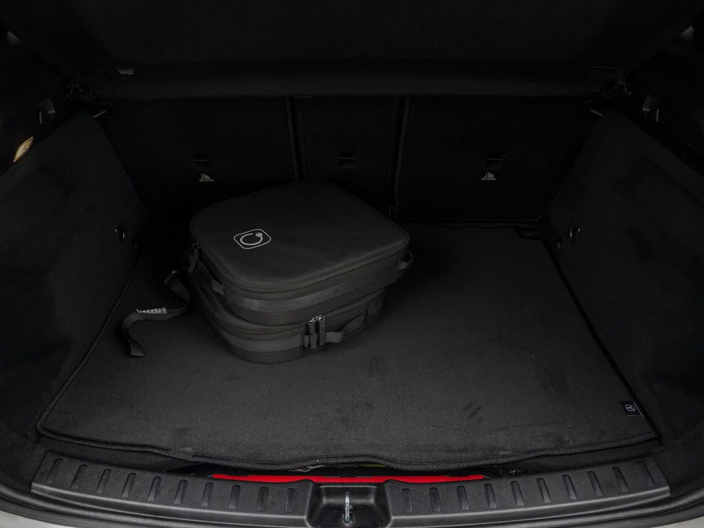 Mercedes-Benz GLA 250 2023