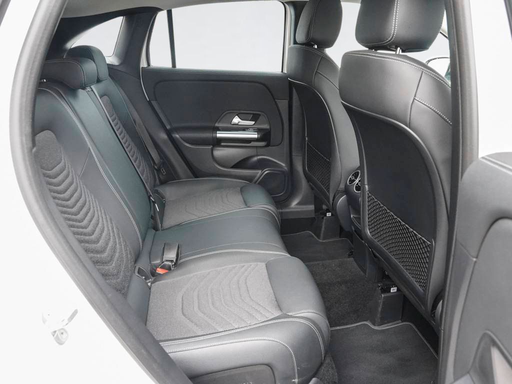 Mercedes-Benz GLA 250 2023