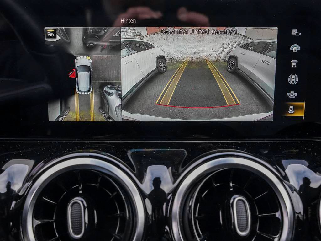 Mercedes-Benz GLA 250 2023