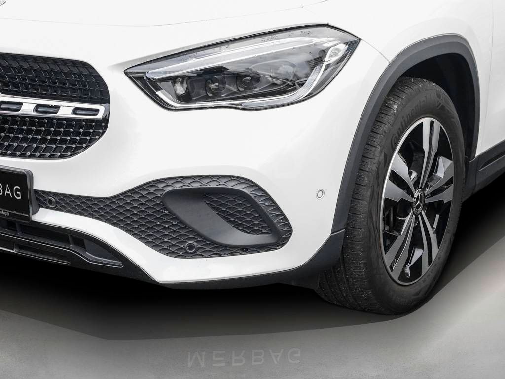 Mercedes-Benz GLA 250 2023