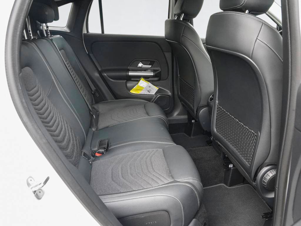 Mercedes-Benz GLA 250 2023