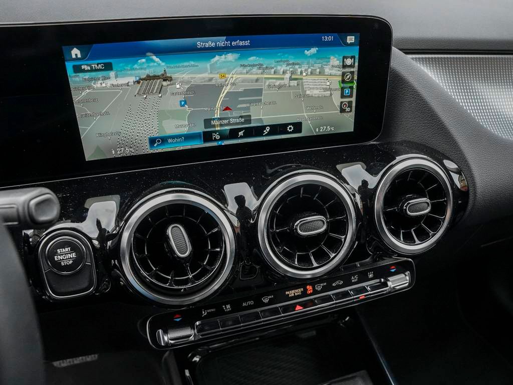 Mercedes-Benz GLA 250 2023