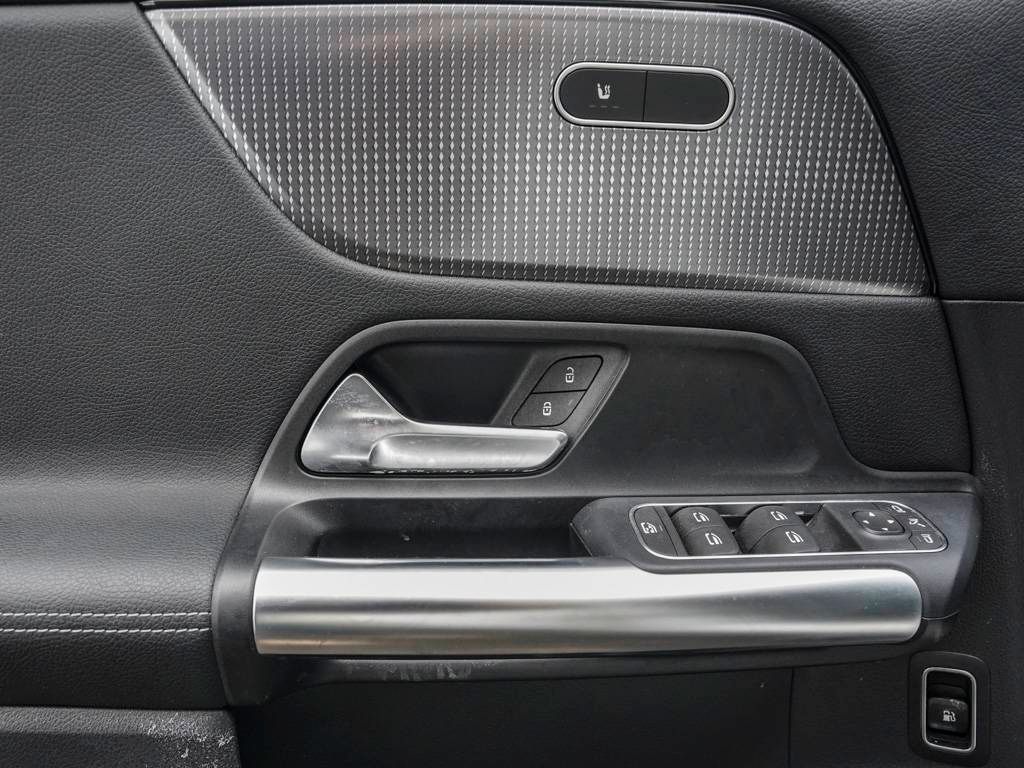 Mercedes-Benz GLA 250 2023