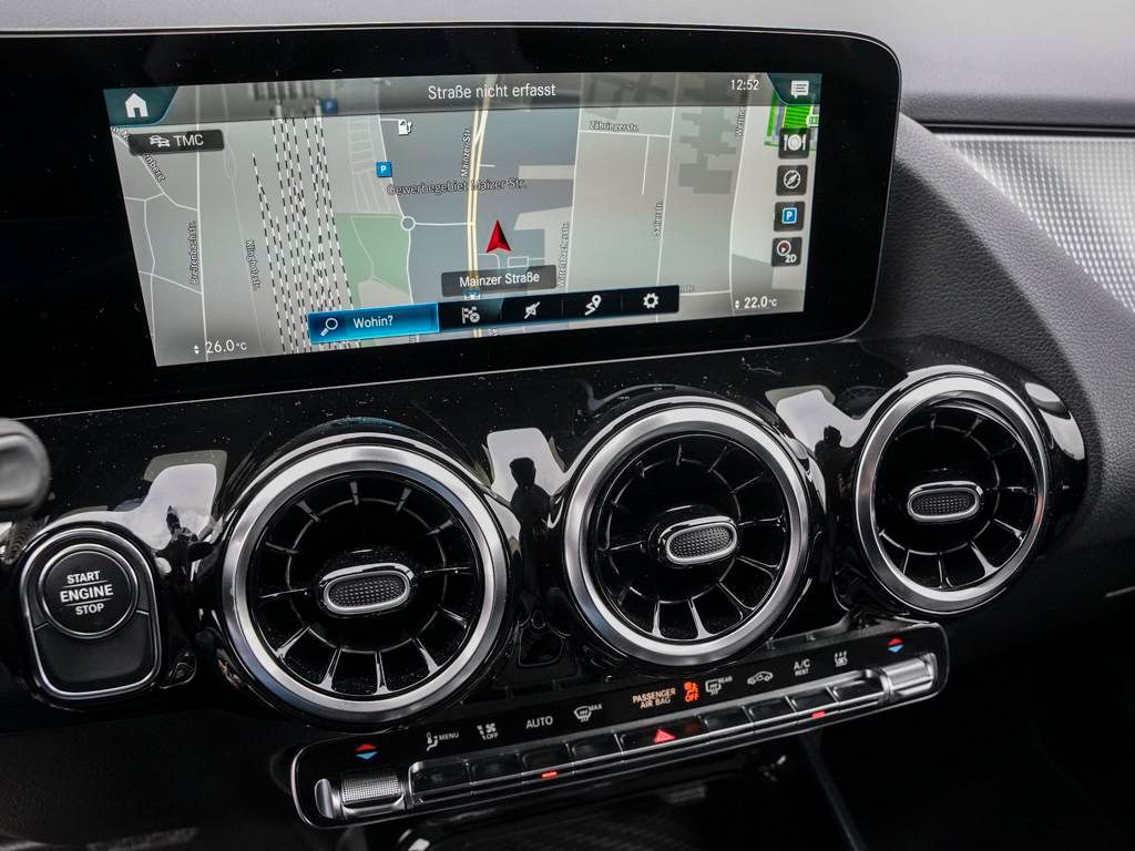 Mercedes-Benz GLA 250 2023