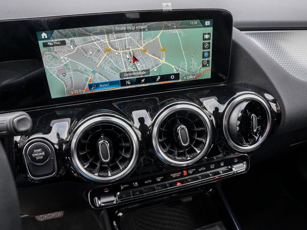 Mercedes-Benz GLA 250 2023