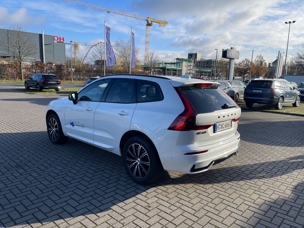 Volvo XC60 2025