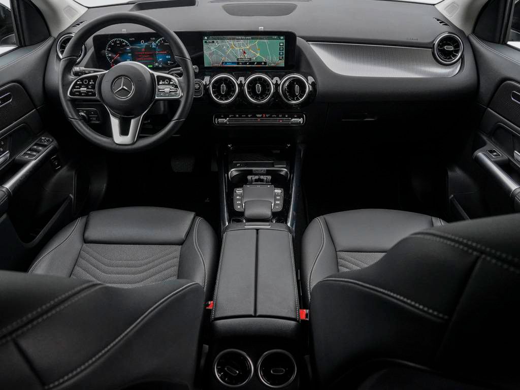 Mercedes-Benz GLA 250 2023