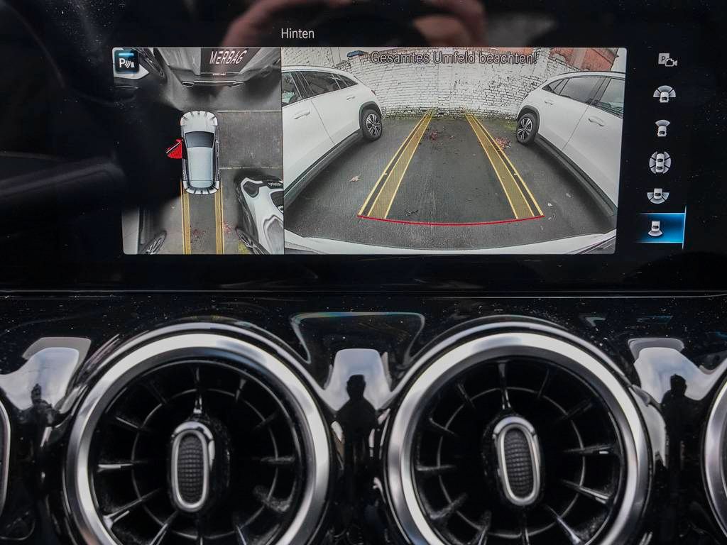 Mercedes-Benz GLA 250 2023