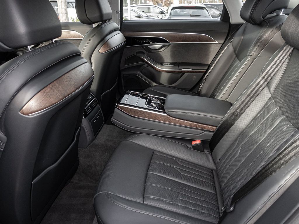 Audi A8 2022