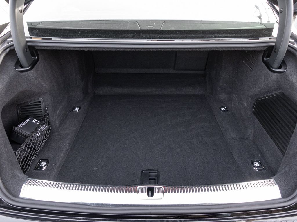 Audi A8 2022