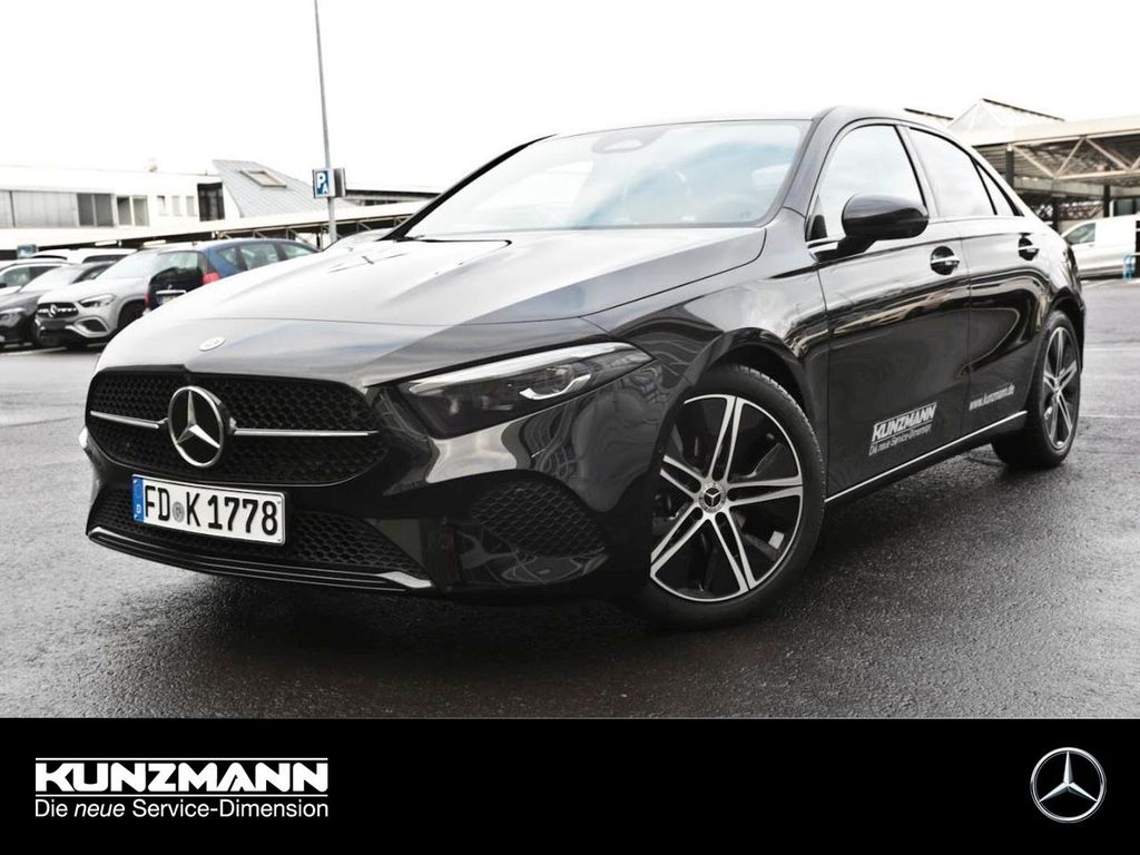 Mercedes-Benz A 200 2025