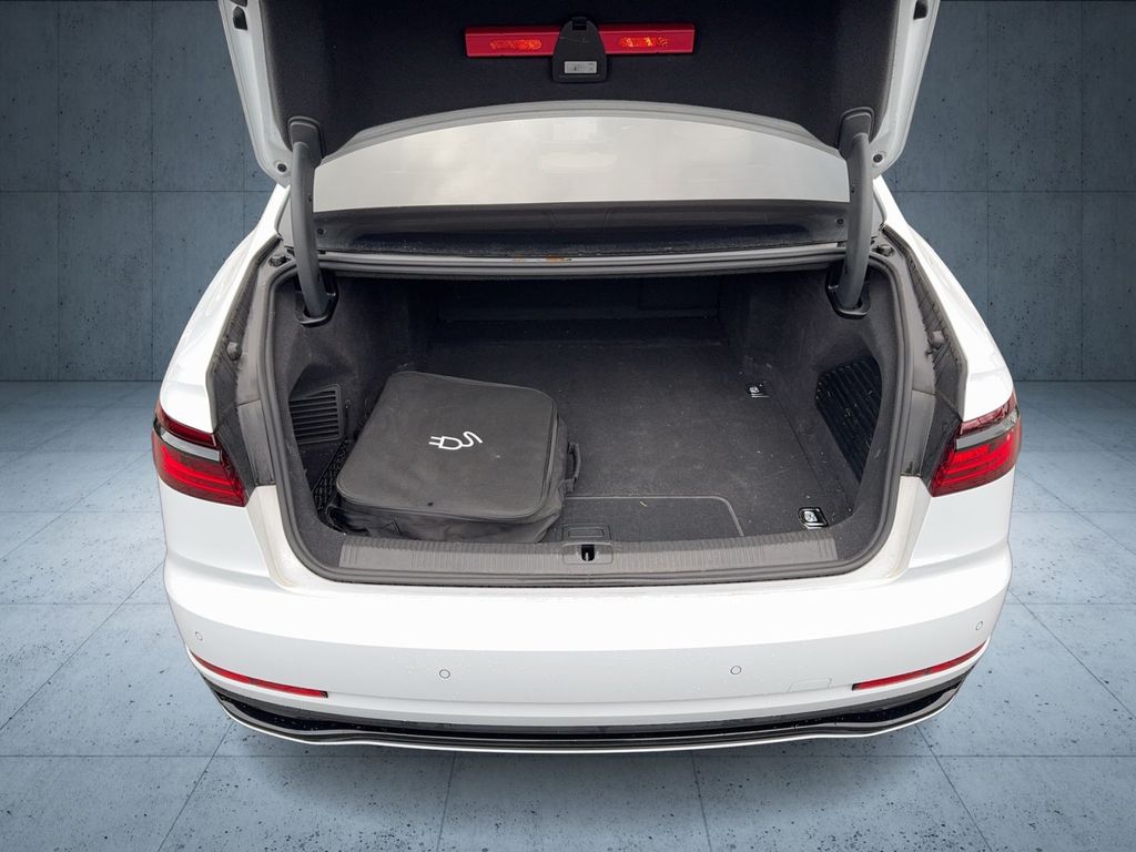 Audi A8 2023