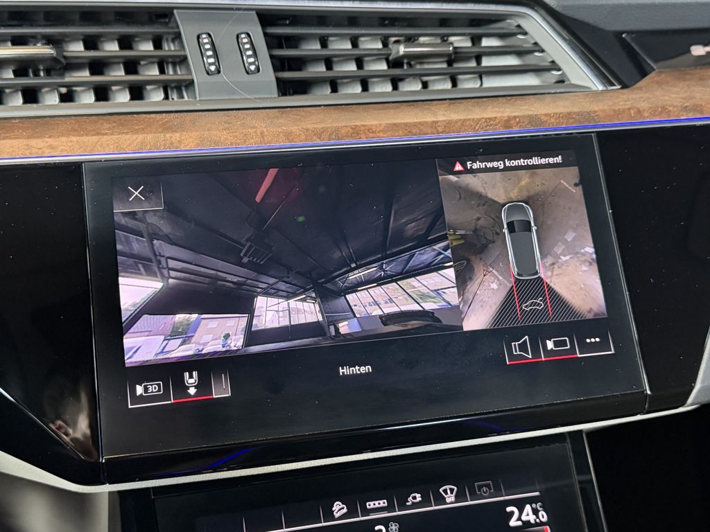 Audi e-tron 2022
