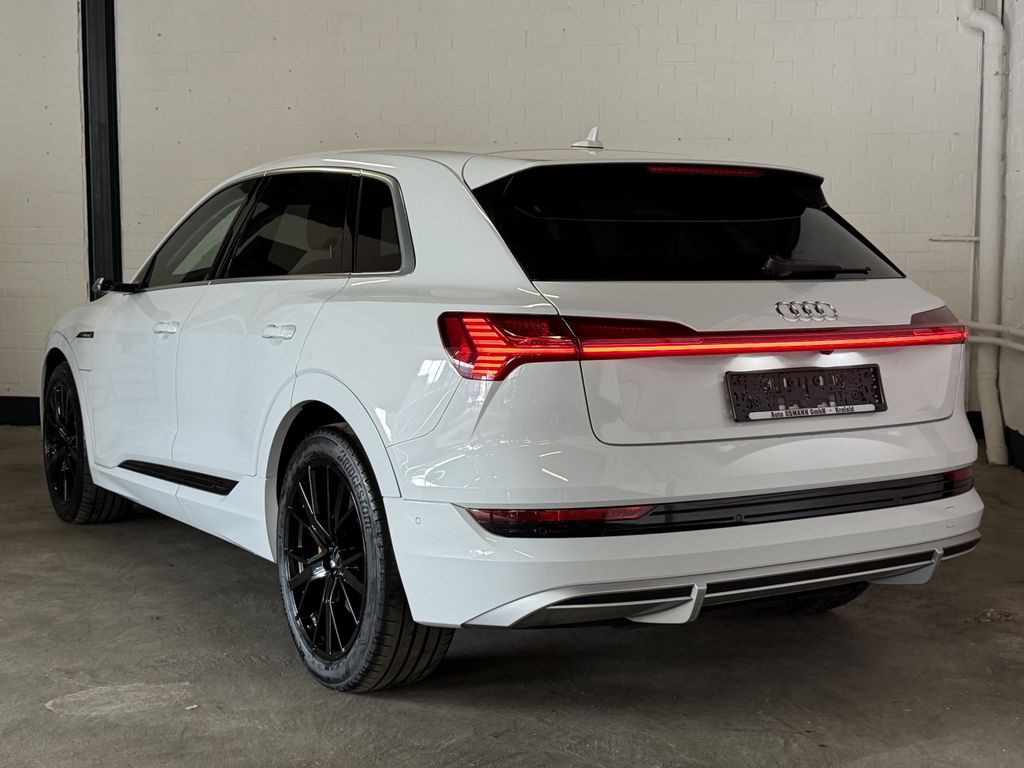 Audi e-tron 2022