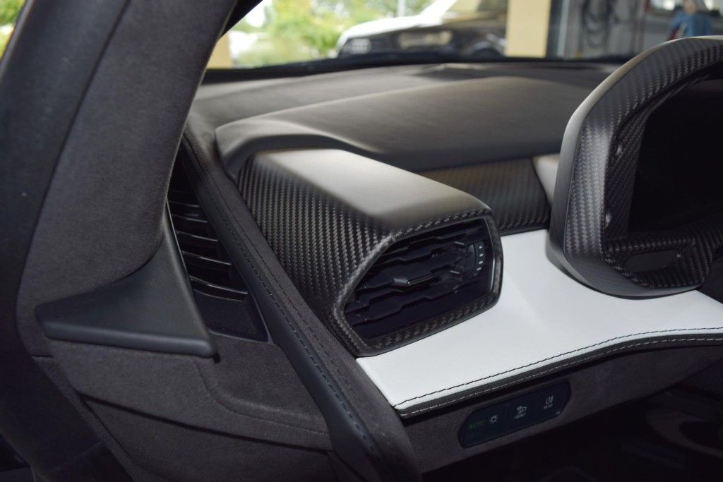 Lamborghini Revuelto 2025