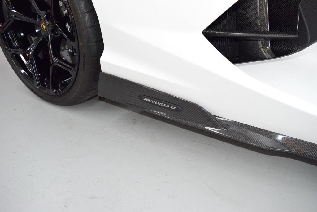 Lamborghini Revuelto 2025