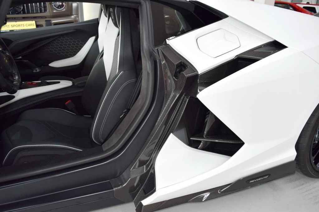 Lamborghini Revuelto 2025