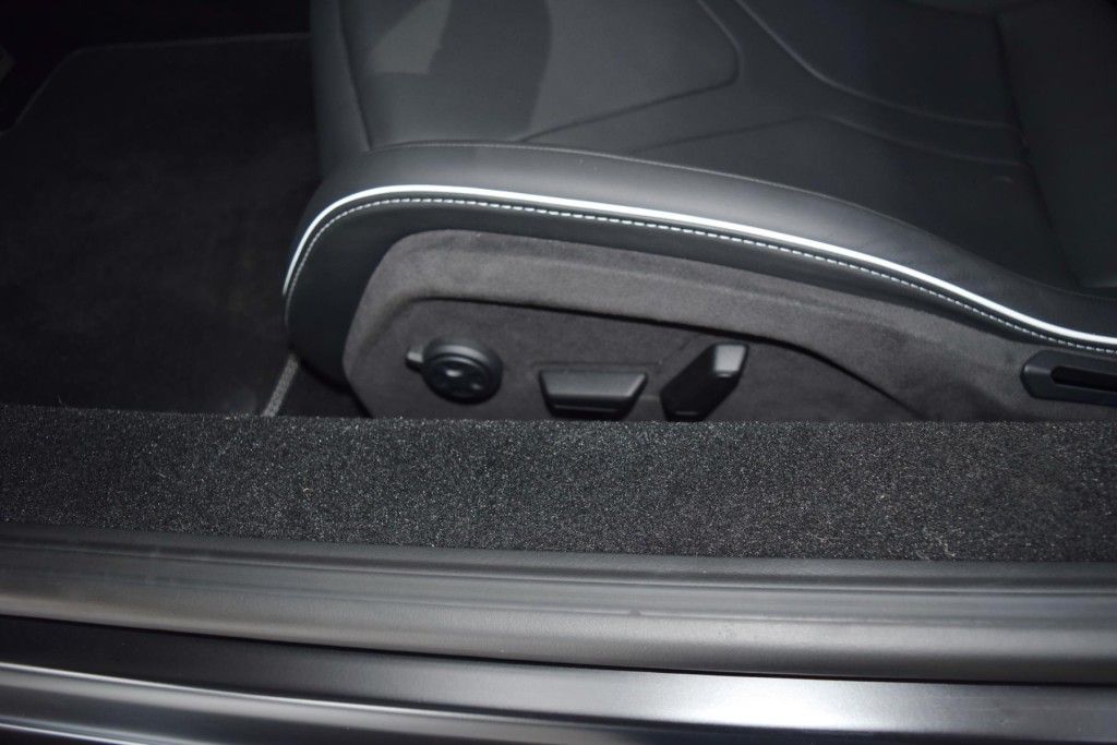 Lamborghini Revuelto 2025