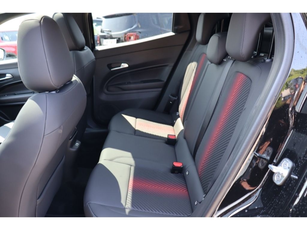 Alfa Romeo Junior 2025