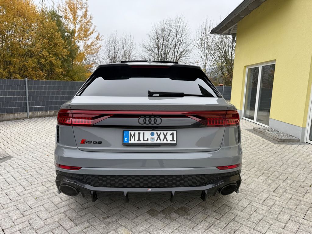Audi RSQ8 2023