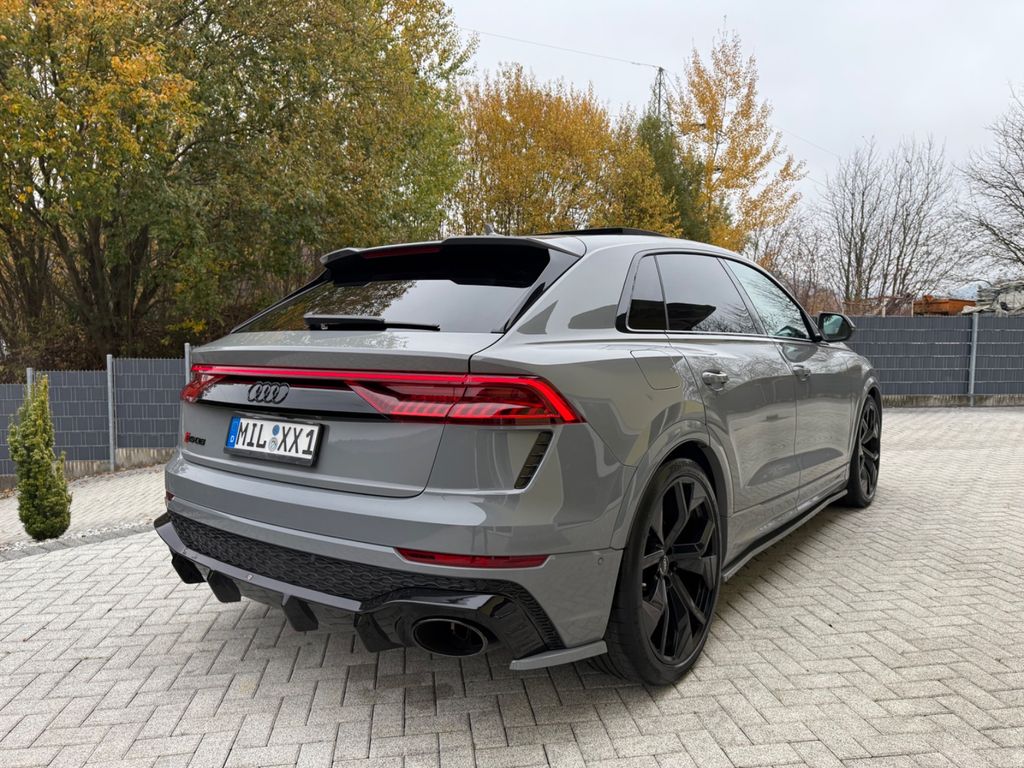 Audi RSQ8 2023