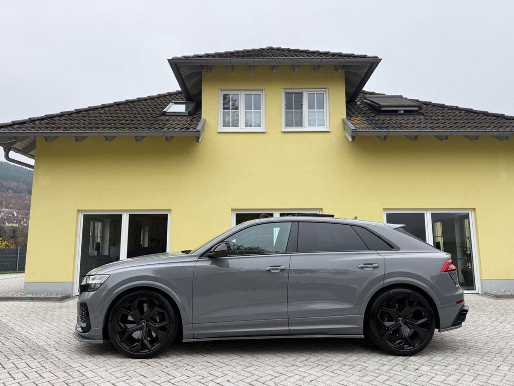 Audi RSQ8 2023