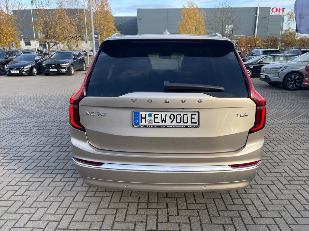 Volvo XC90 2025