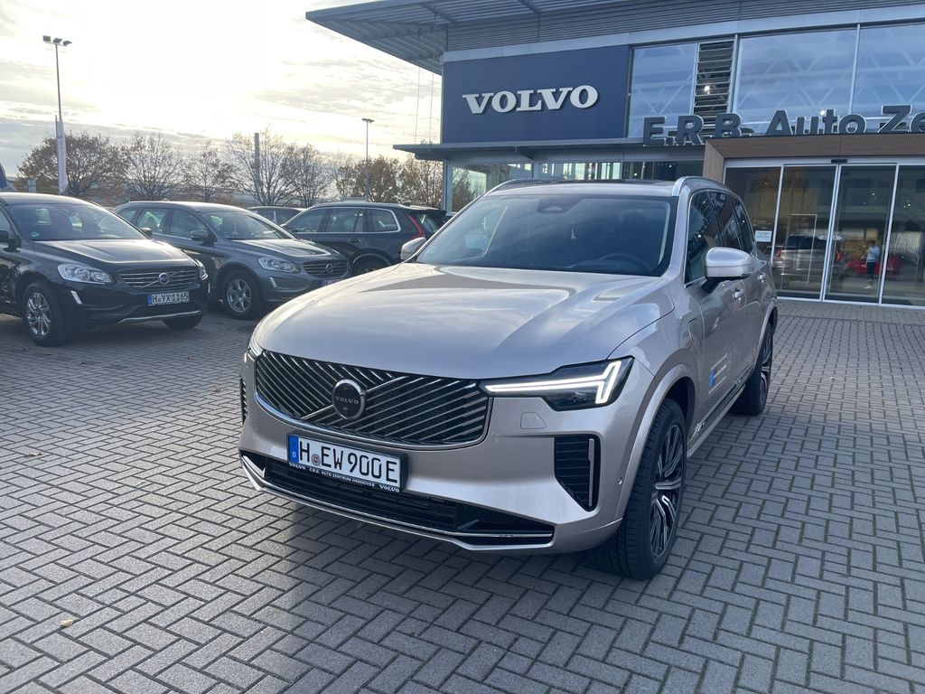 Volvo XC90 2025