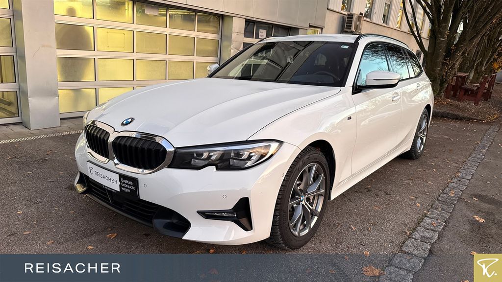 BMW 330 2022