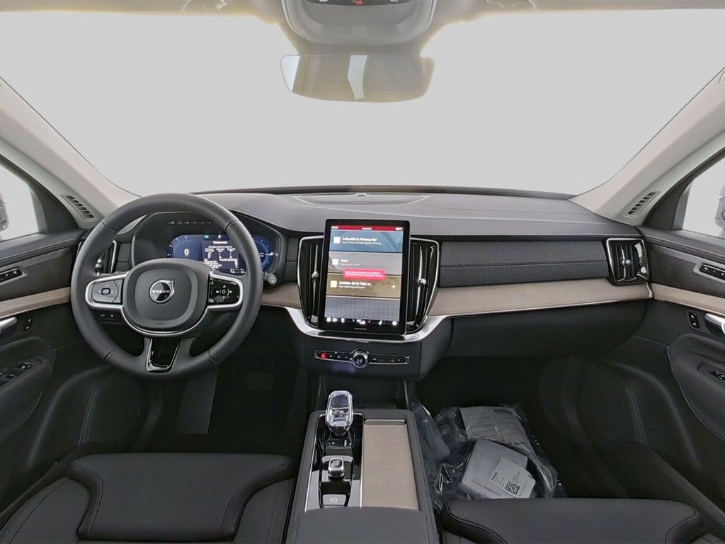 Volvo XC90 2025