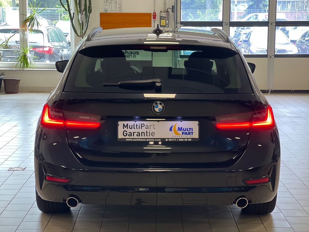 BMW 318 2021