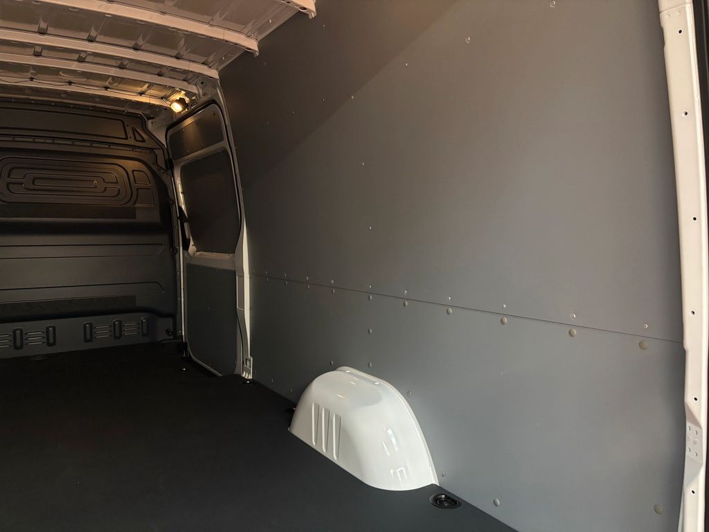 Mercedes-Benz Sprinter 2025