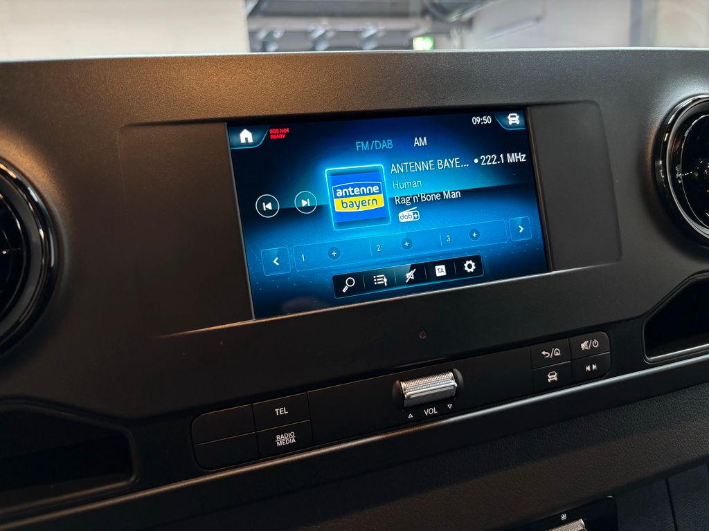 Mercedes-Benz Sprinter 2025