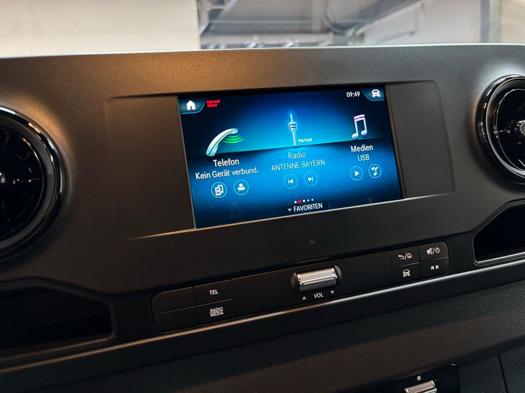 Mercedes-Benz Sprinter 2025