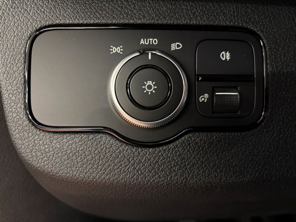 Mercedes-Benz Sprinter 2025