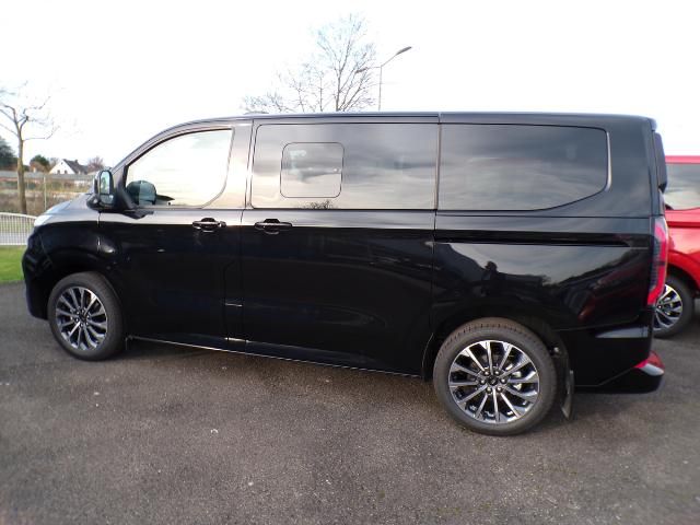 Ford Tourneo Custom 2025