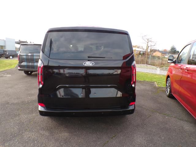 Ford Tourneo Custom 2025