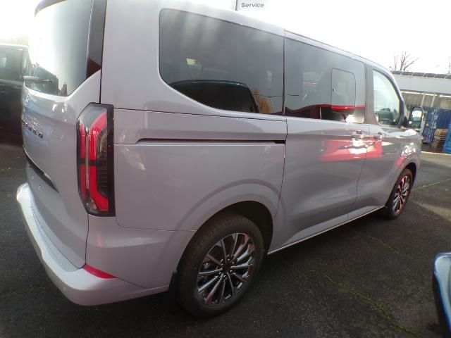 Ford Tourneo Custom 2025