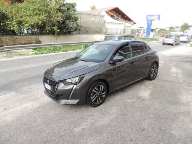 Peugeot 208 2021