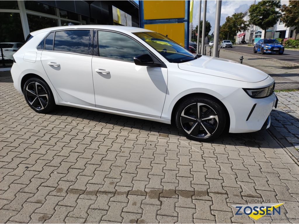 Opel Astra 2023