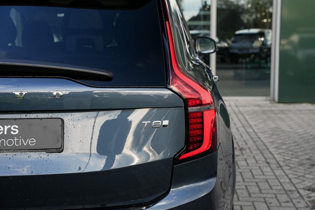 Volvo XC90 2025