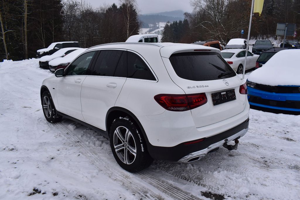 Mercedes-Benz GLC 300 2021