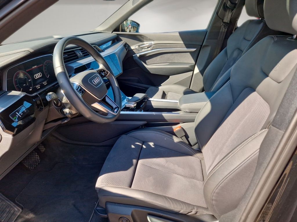 Audi e-tron 2022