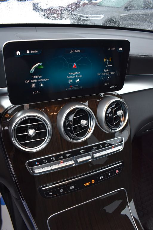 Mercedes-Benz GLC 300 2021