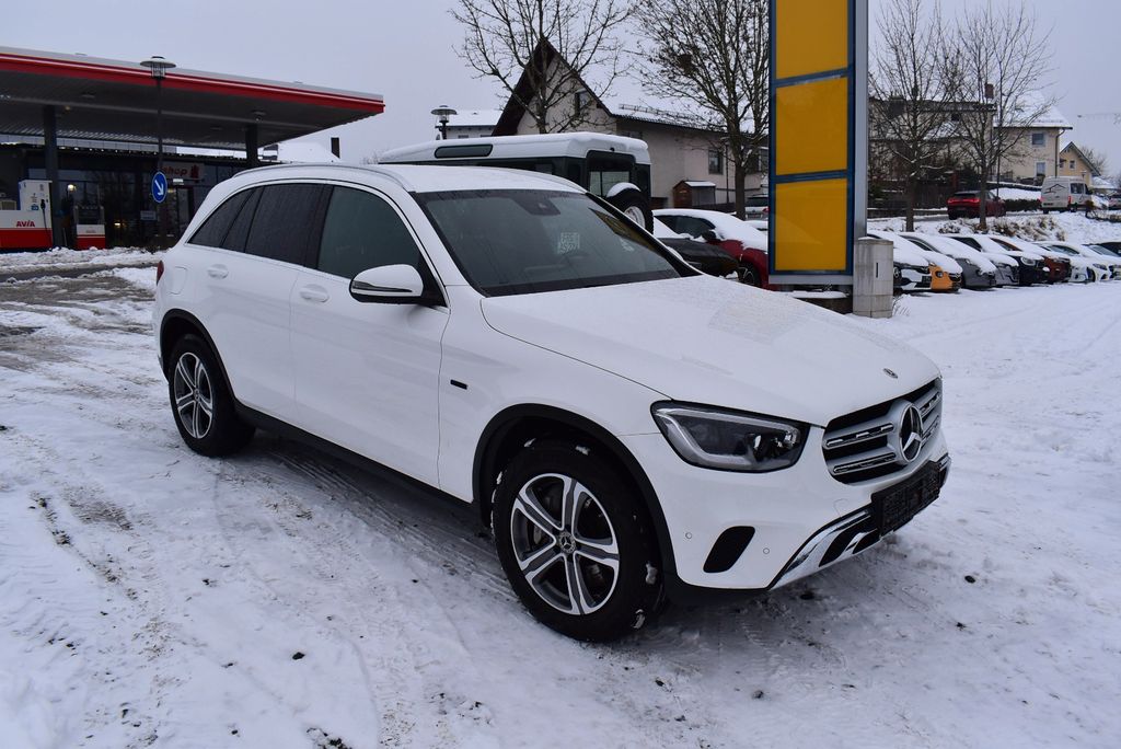 Mercedes-Benz GLC 300 2021