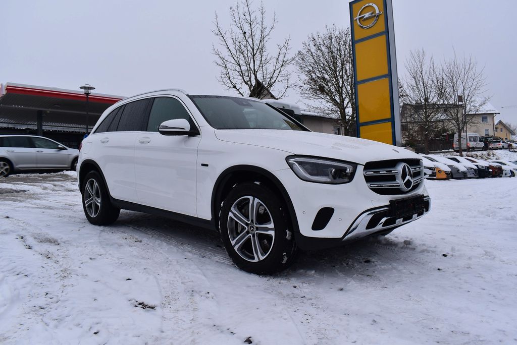 Mercedes-Benz GLC 300 2021