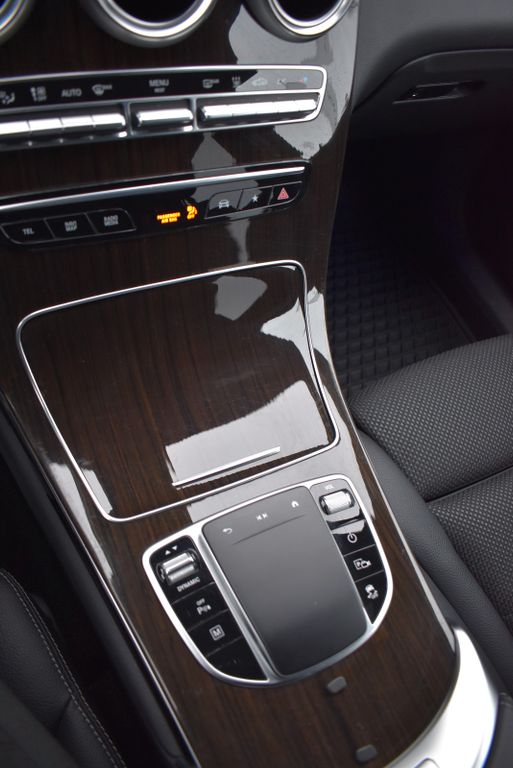 Mercedes-Benz GLC 300 2021