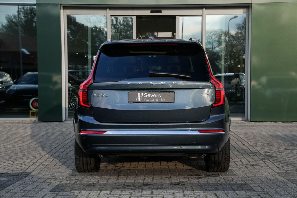 Volvo XC90 2025