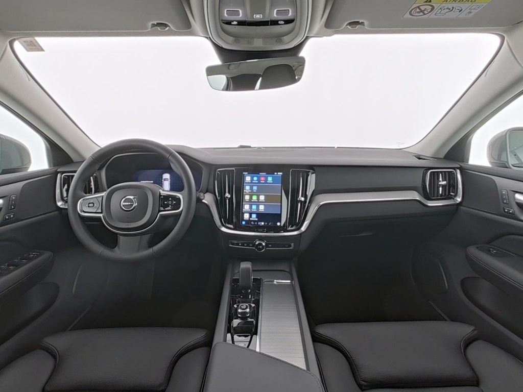 Volvo V60 Cross Country 2023